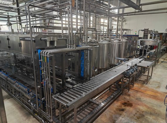 格鲁吉亚全自动啤酒桶灌装线-顺利运行完工